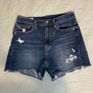 GAP High-Rise Shorts (size 27/4R) 💙